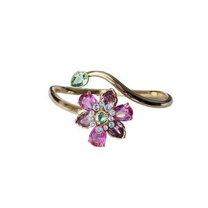 Swarovski Idyllia Bangle
Mixed cuts, Flower, Multicolor, Gold-tone Plated
